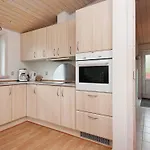 4 Star Holiday Home In Hejls Casa de Férias