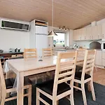 Casa de Férias 4 Star Holiday Home In Hejls *